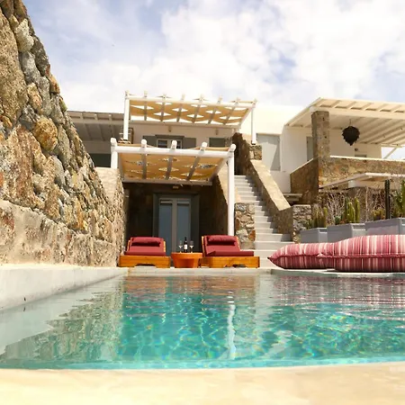 Piccolo With Private Pool And Sea View