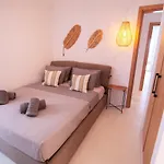 Villa Piccolo With Private Pool And Sea View Kalafatis