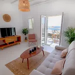 Piccolo With Private Pool And Sea View Villa *