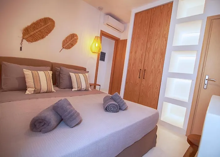 Piccolo With Private Pool And Sea View Вилла