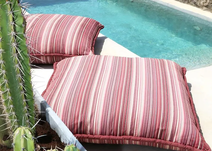 Villa Piccolo With Private Pool And Sea View